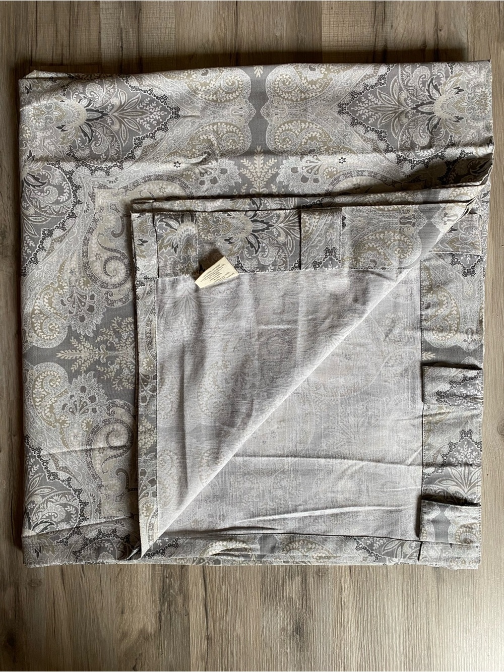 Envogue Elegant Paisley Jacquard Panel Set Stone Gray & Soft Beige with shimmer